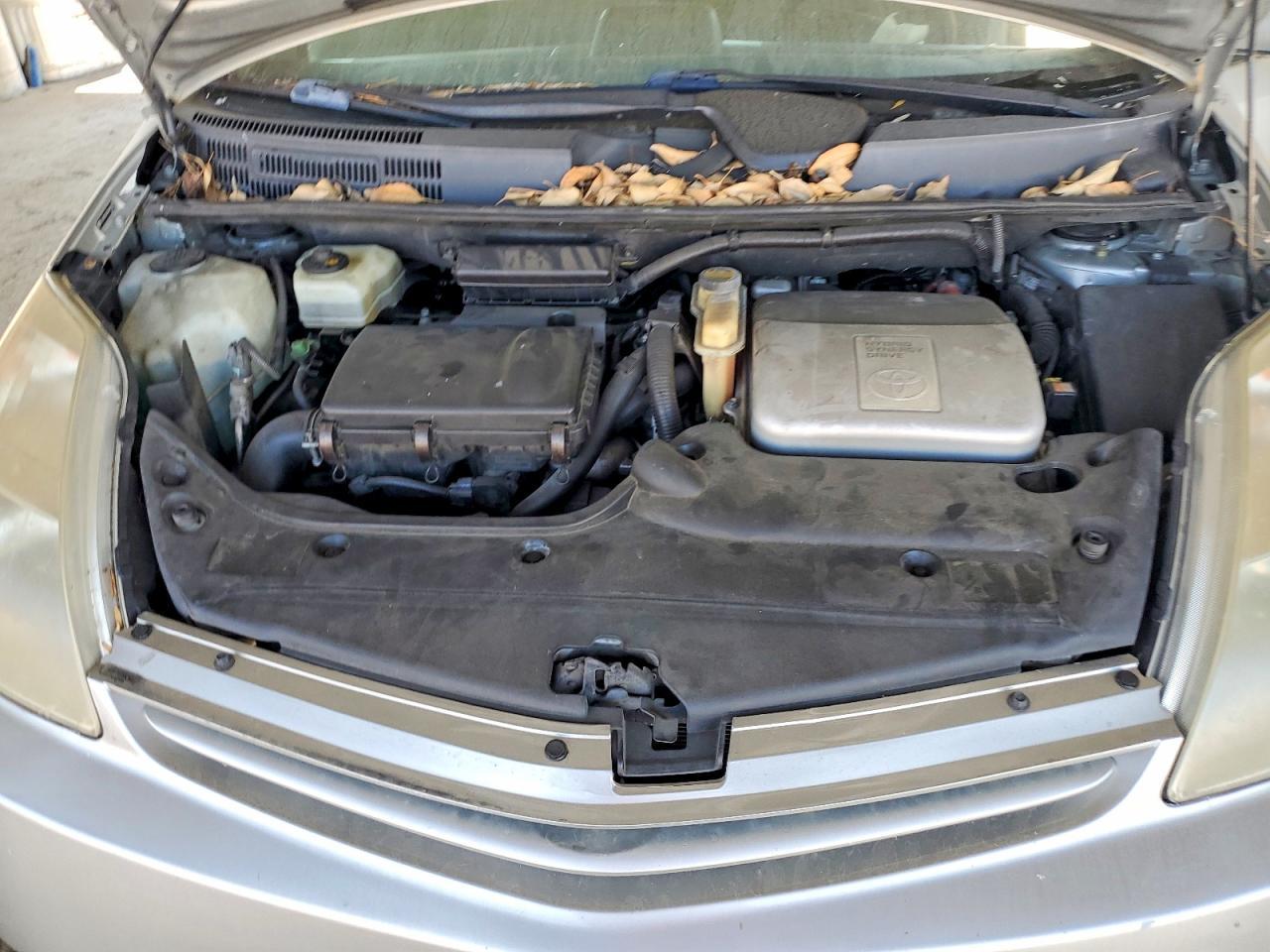 2004 Toyota Prius Base