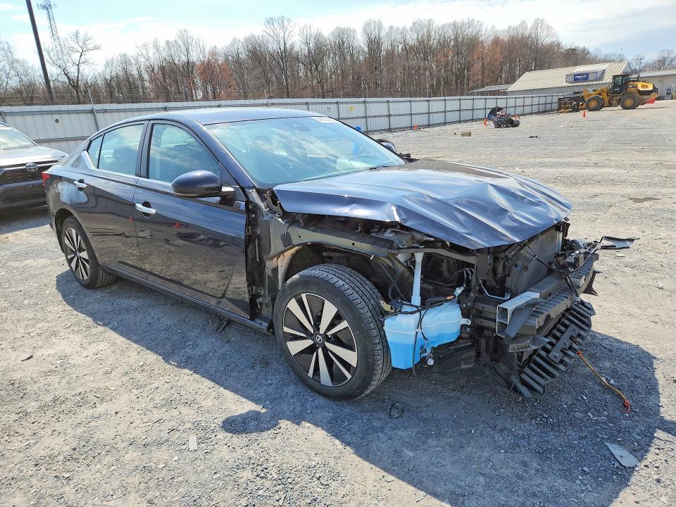 2021 Nissan Altima 2.5 sv