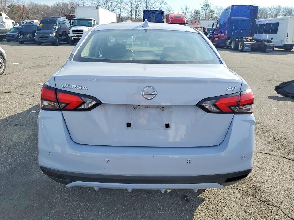 2024 Nissan Versa sv