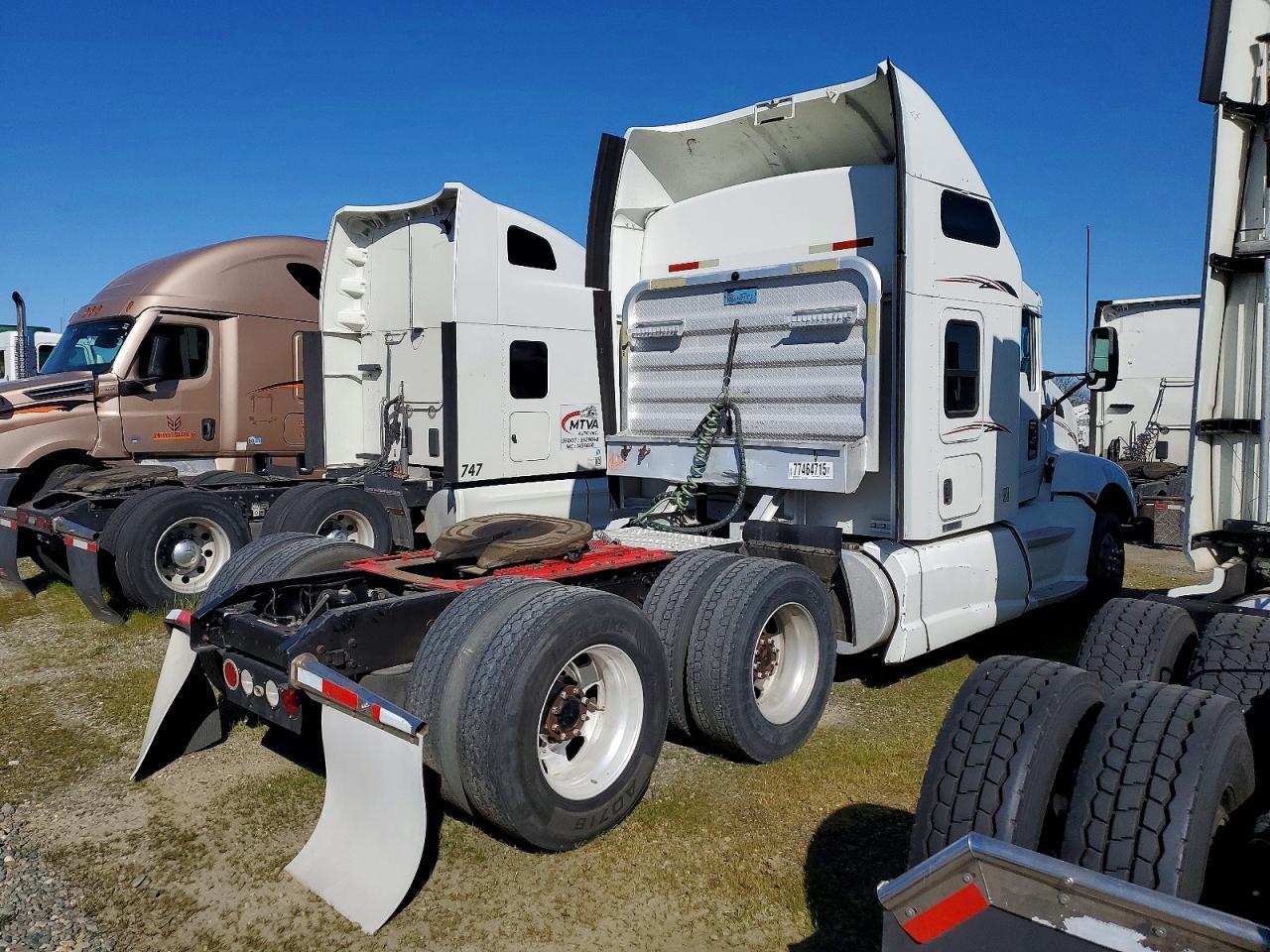 2012 Kenworth T660 Semi Truck