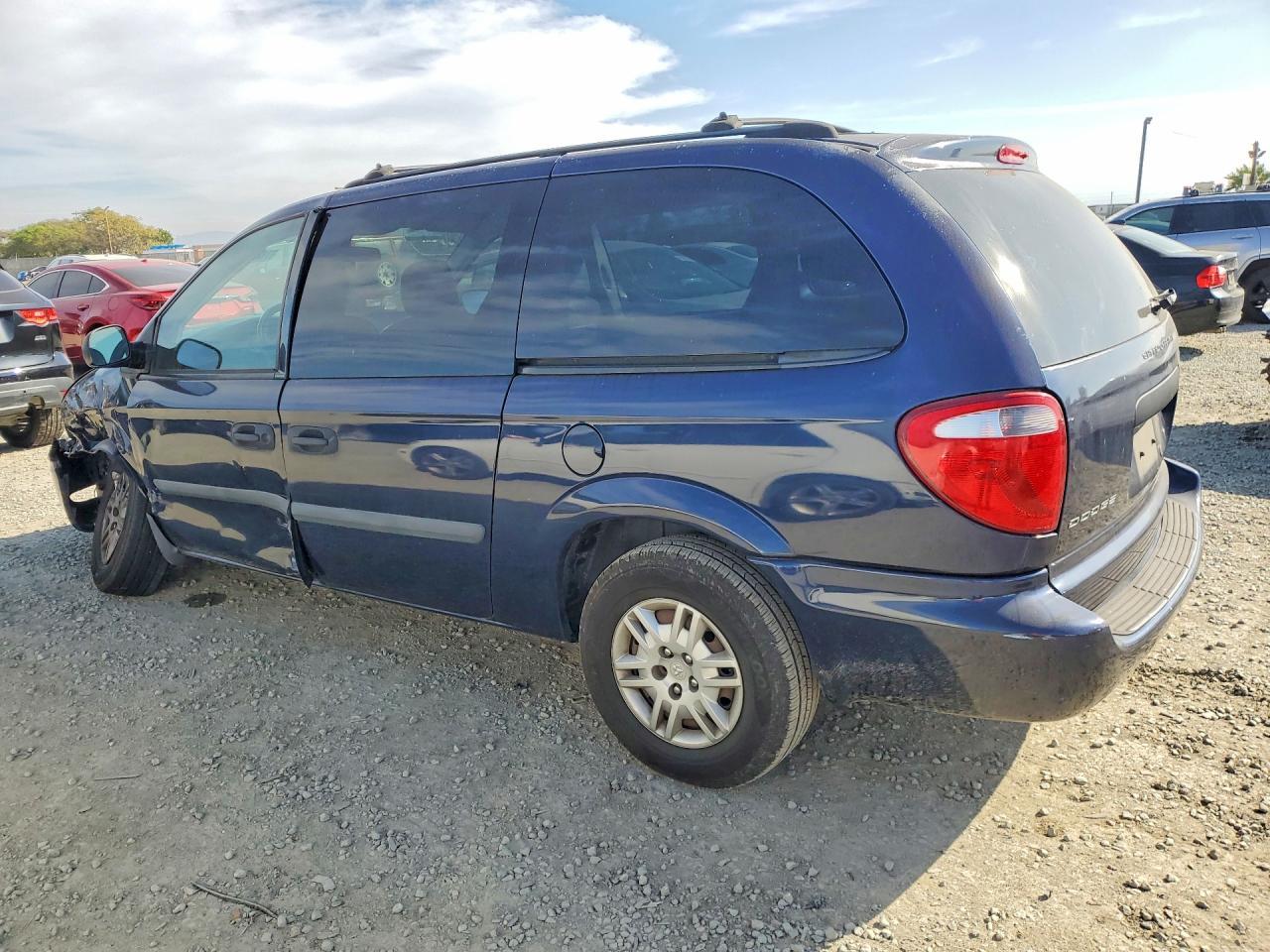 2005 Dodg Caravan se