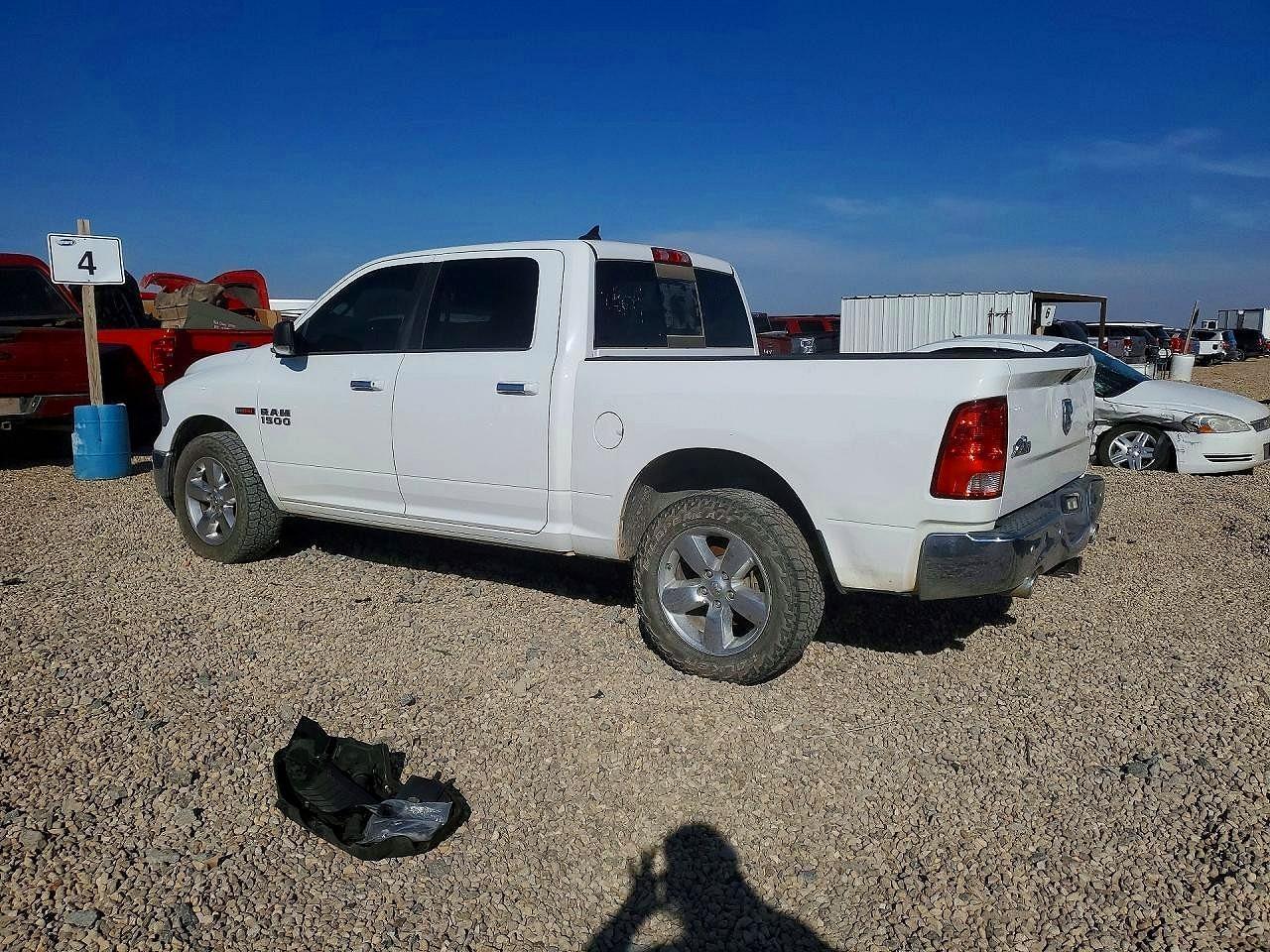 2016 Dodge Ram 1500 slt