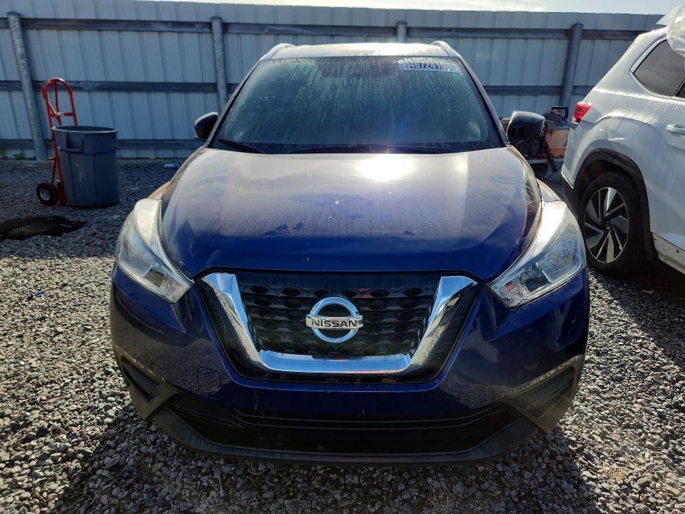 2019 Nissan Kicks sv