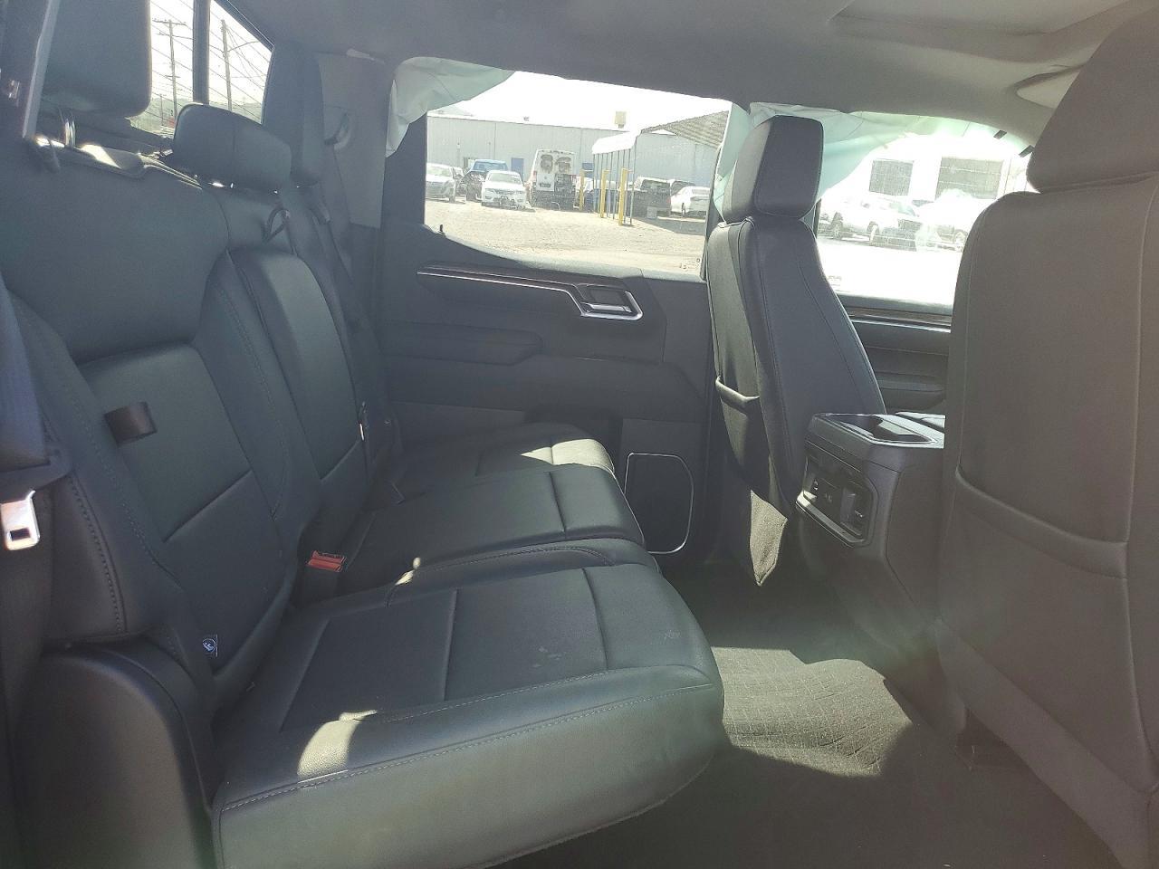 2025 Chevrolet Silverado K1500 RST