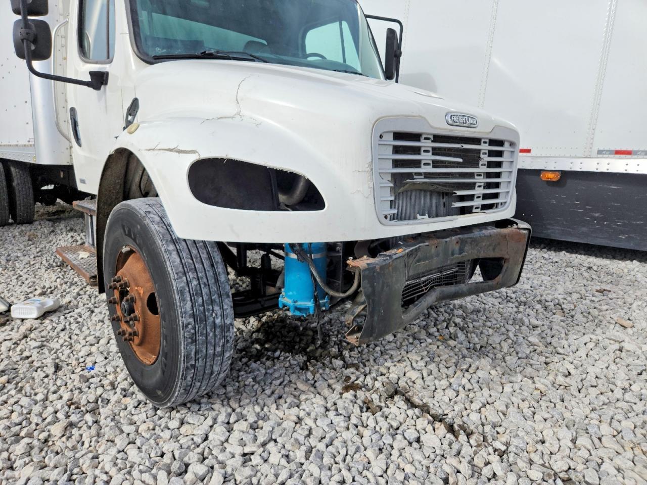 2007 Freigliner 2007 Freightliner Business Class M2 BOX Truck
