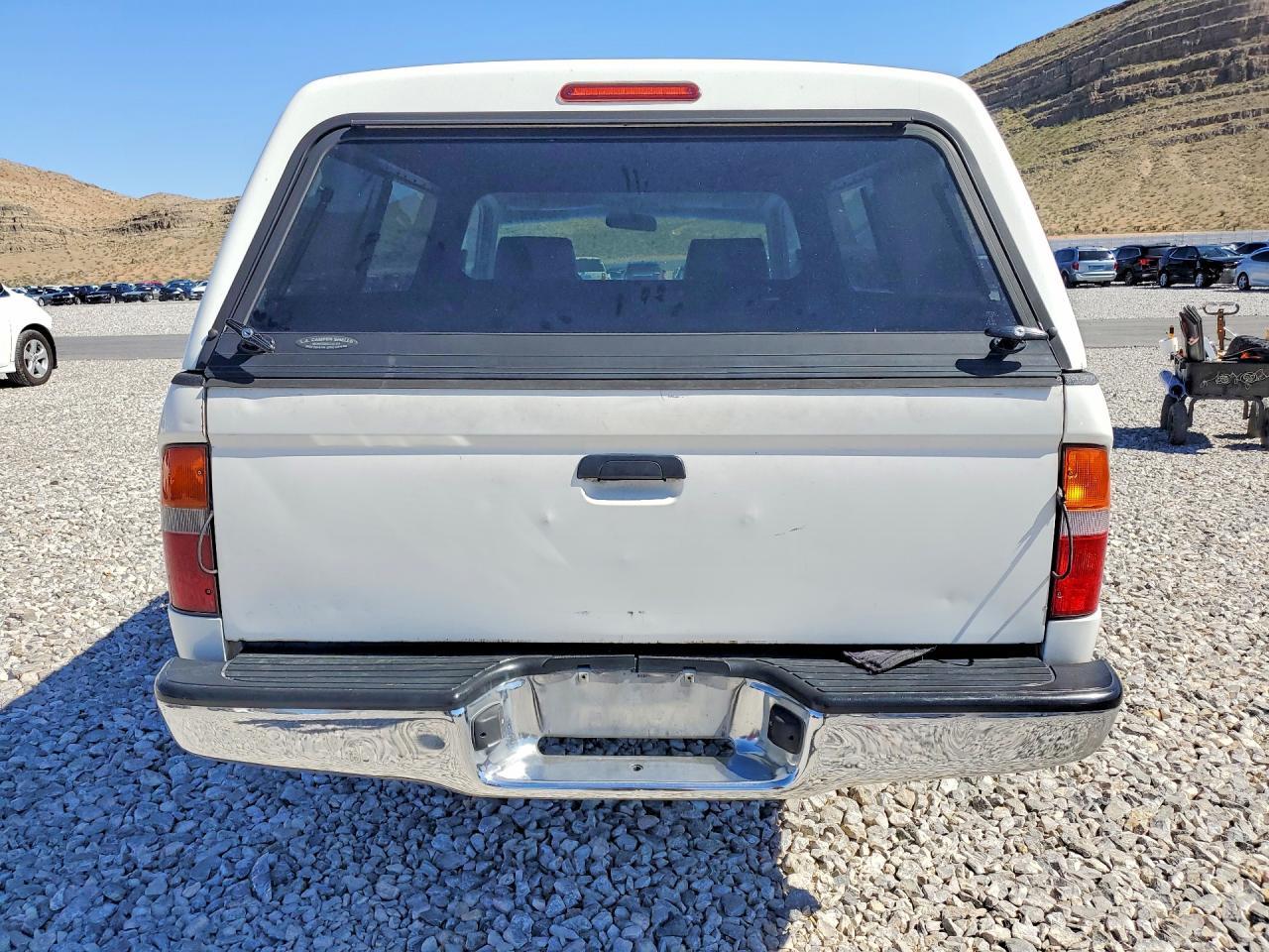 2000 Toyota Tacoma Base