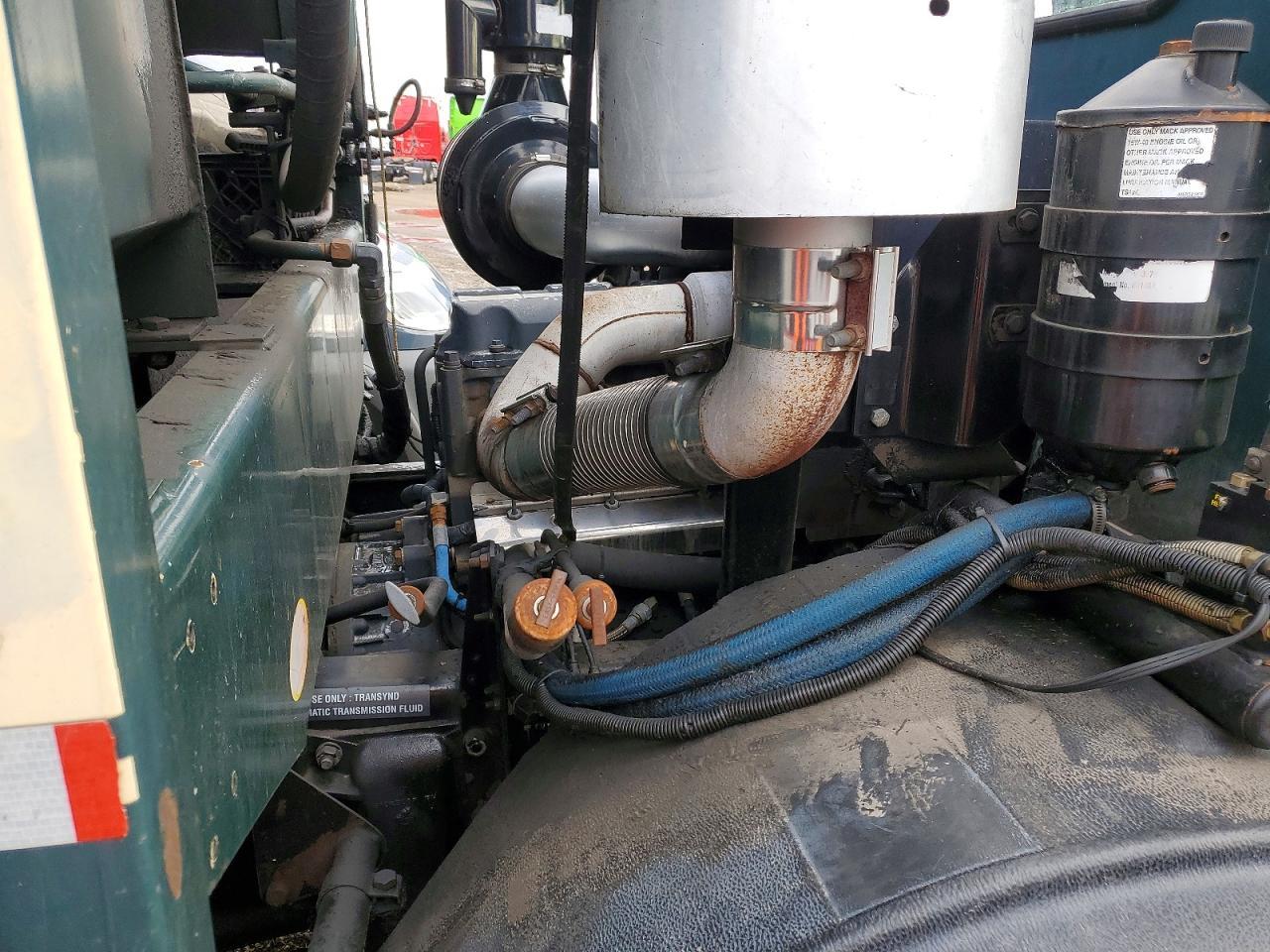 2004 Mack LE603 Refuse Truck