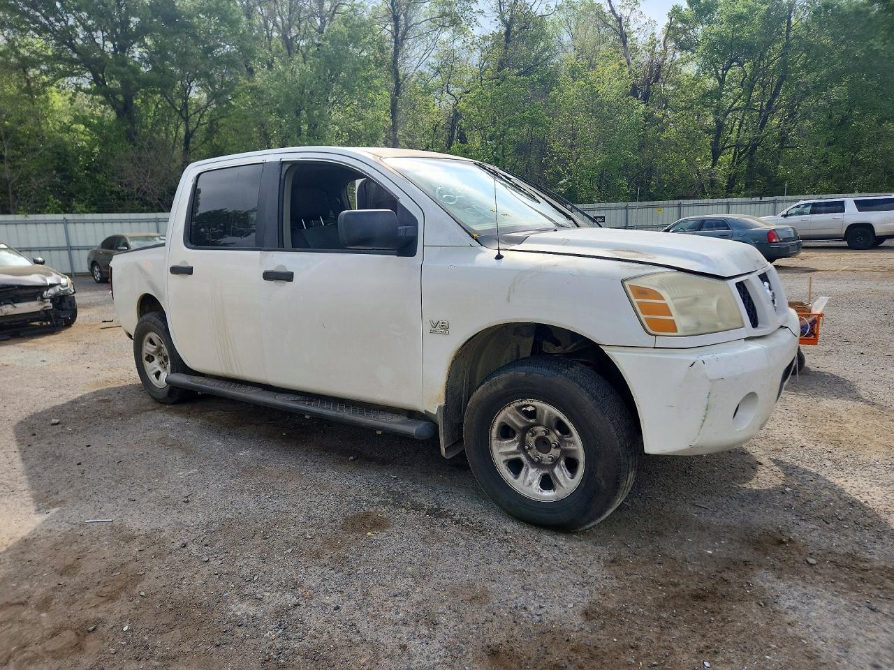 2004 Nissan Titan XE