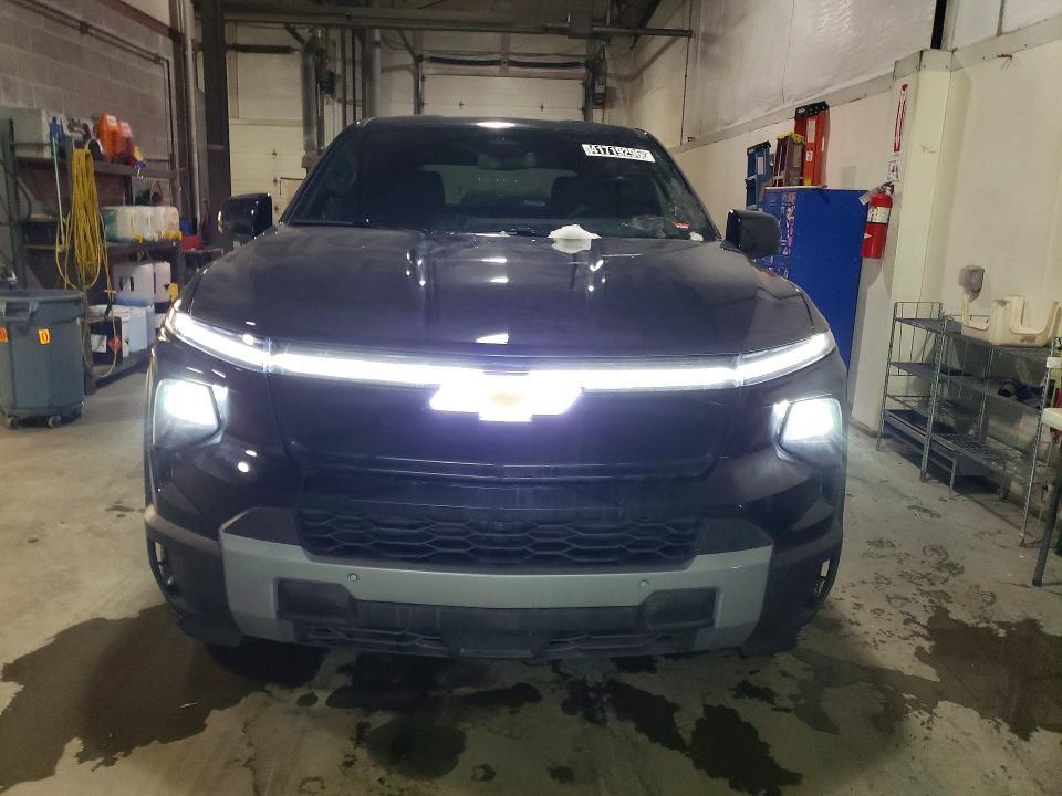 2025 Chevrolet Silverado LT