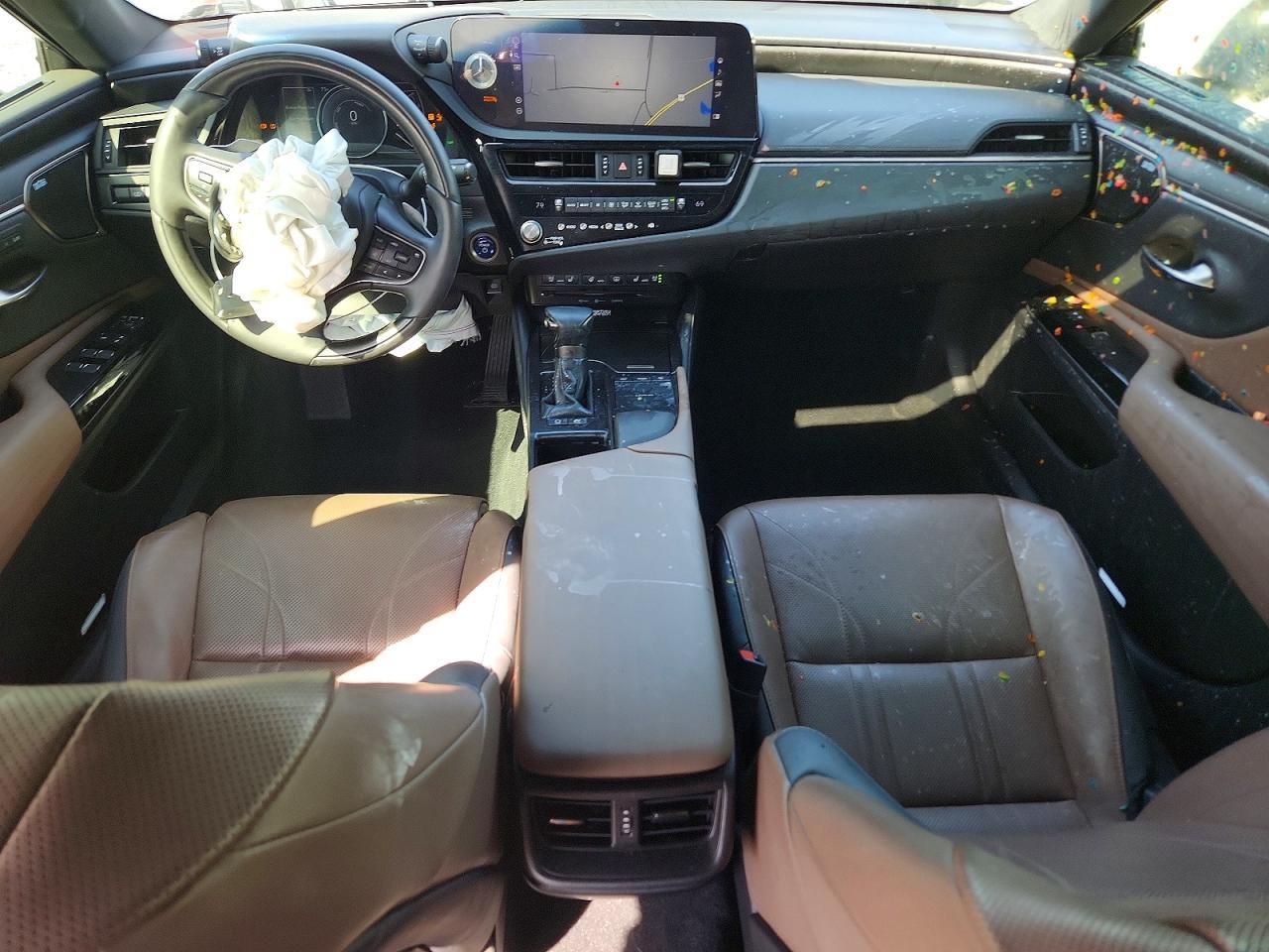 2022 Lexus Es 300h Ultra Luxury