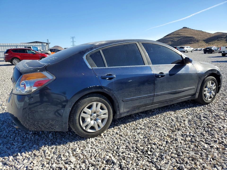 2010 Niss Altima