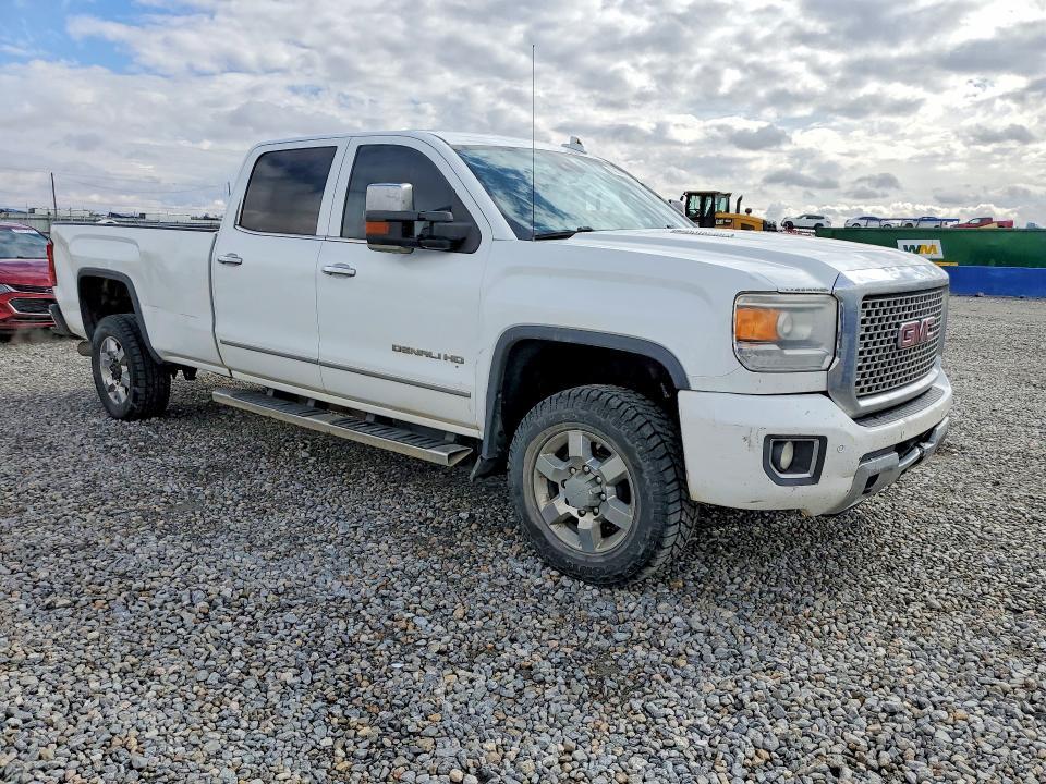 2015 GMC Sierra K3500 Denali