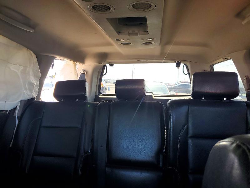 2011 Nissan Armada sv