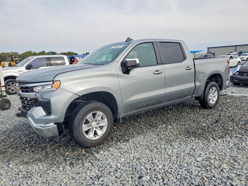 2026 Chevrolet Silverado C1500 LT