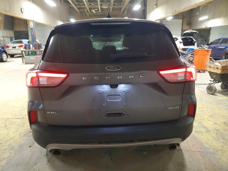 2022 Ford Escape sel