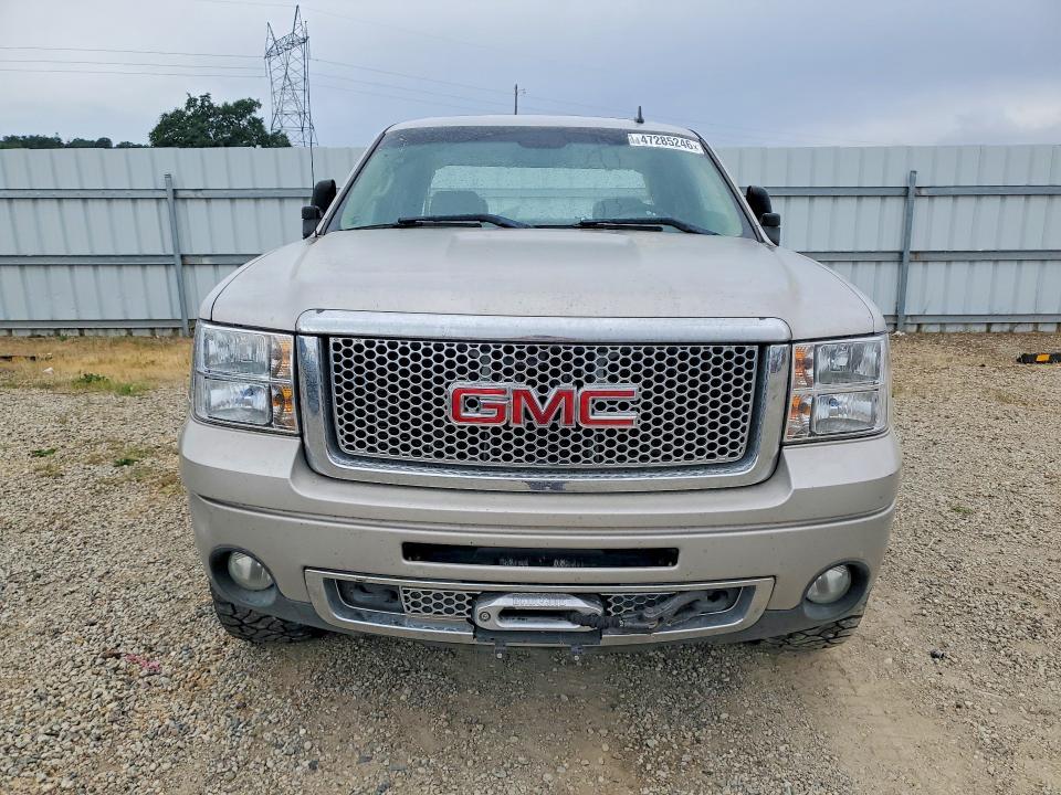 2007 GMC New Sierra Denali