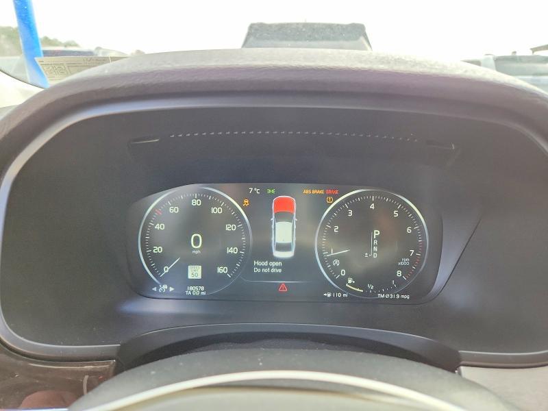 2018 Volvo S90 T5 Momentum