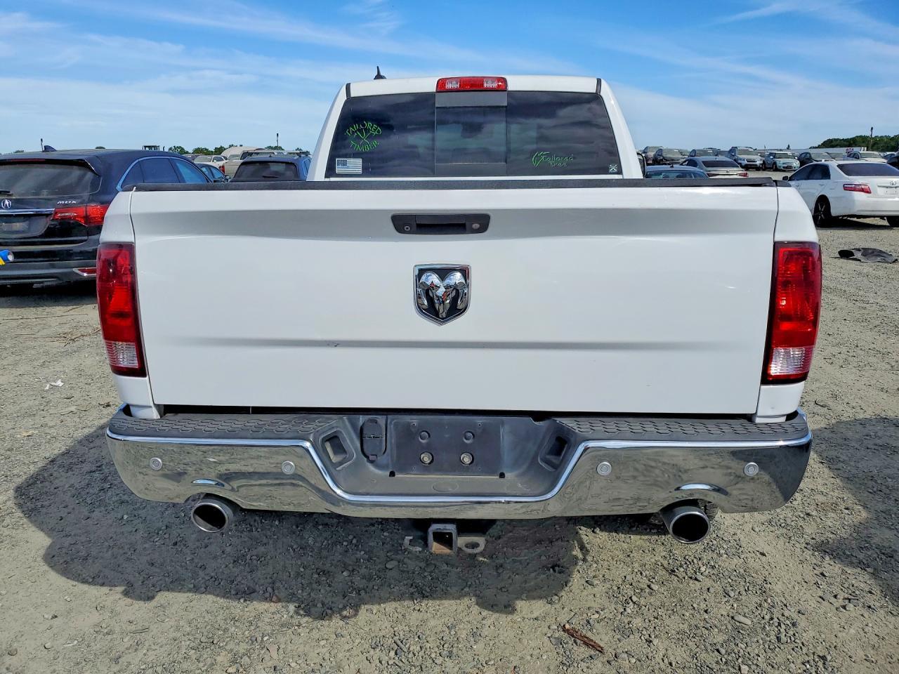 2015 Dodge RAM 1500 SLT