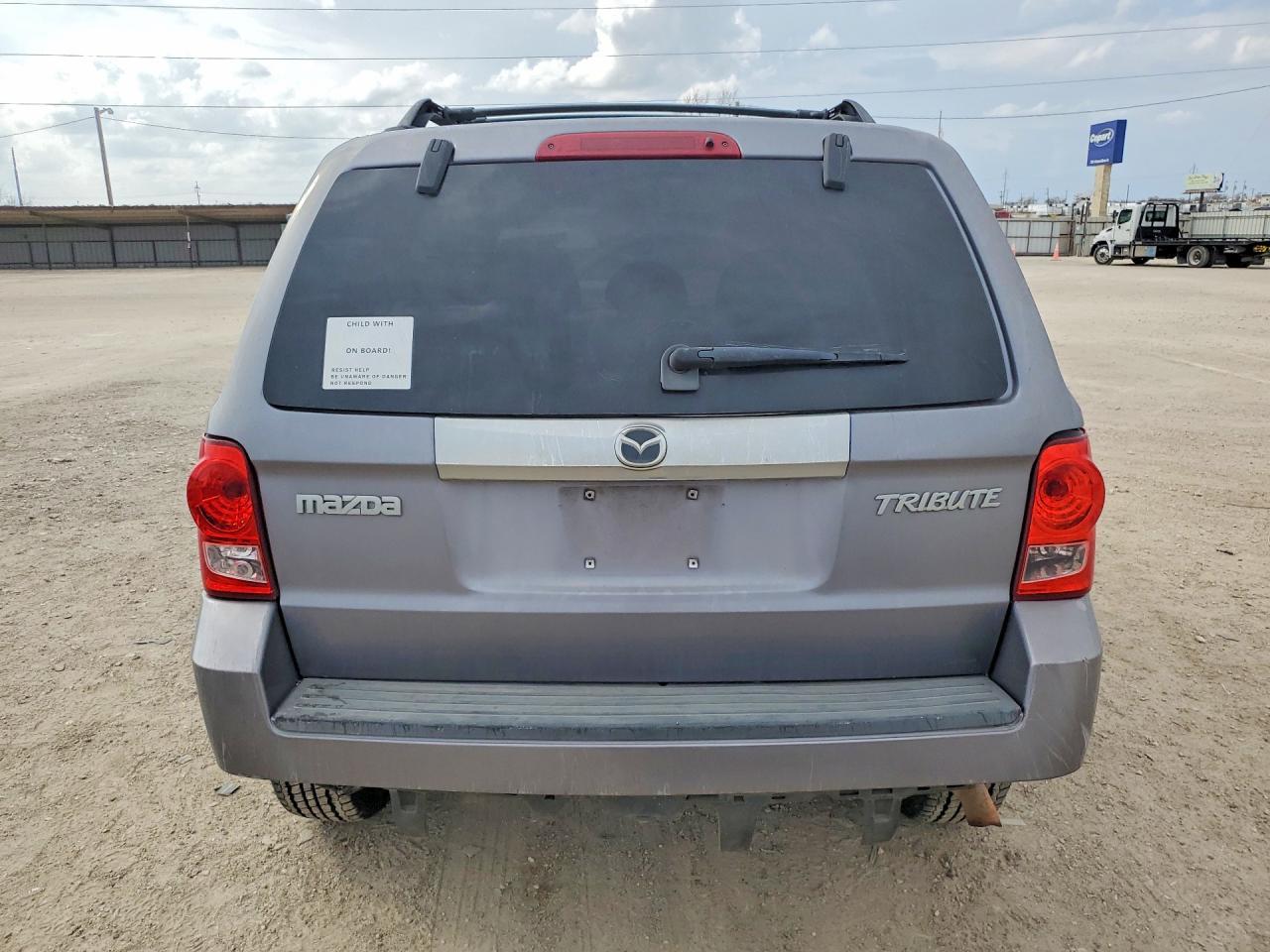 2008 Mazda Tribute i