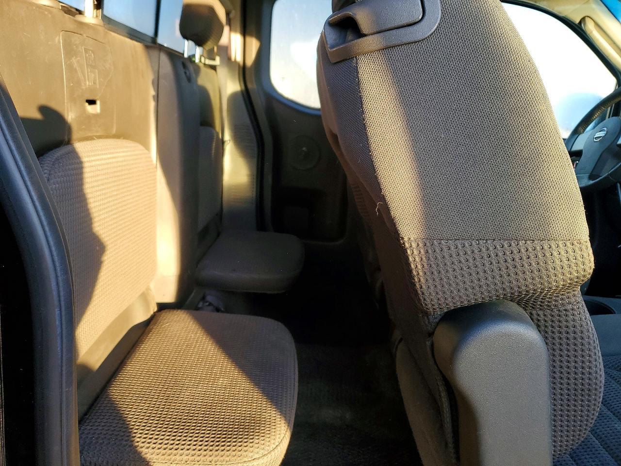 2005 Nissan Frontier SE