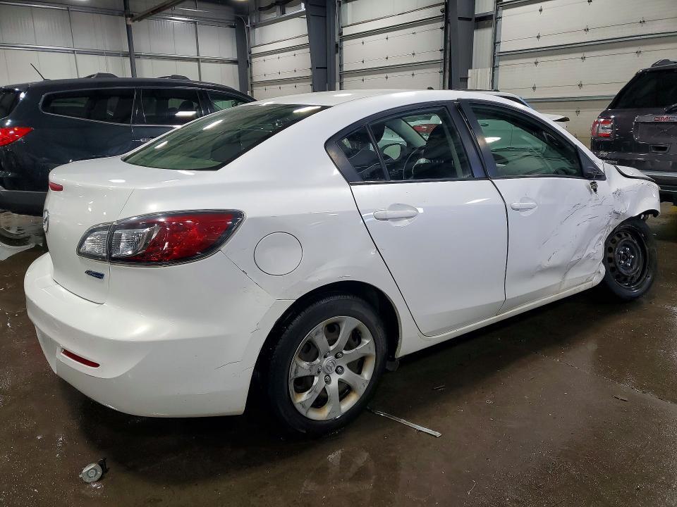 2013 Mazda 3 I