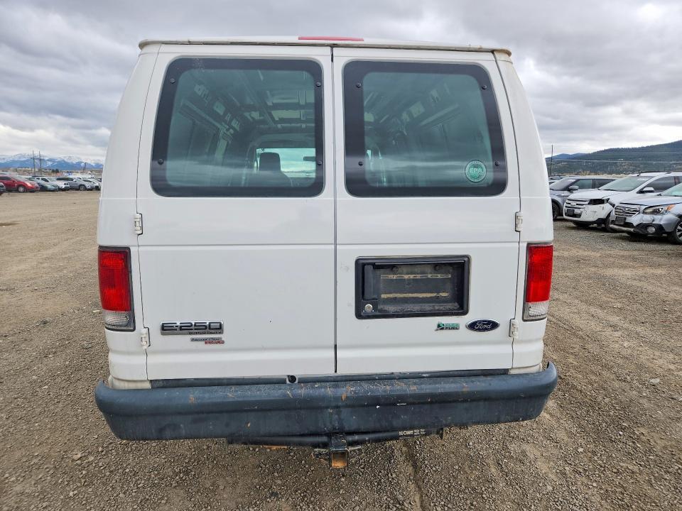2014 Ford Econoline E250 van