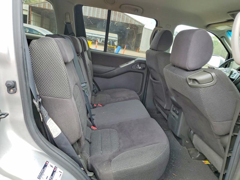 2009 Nissan Pathfinder s