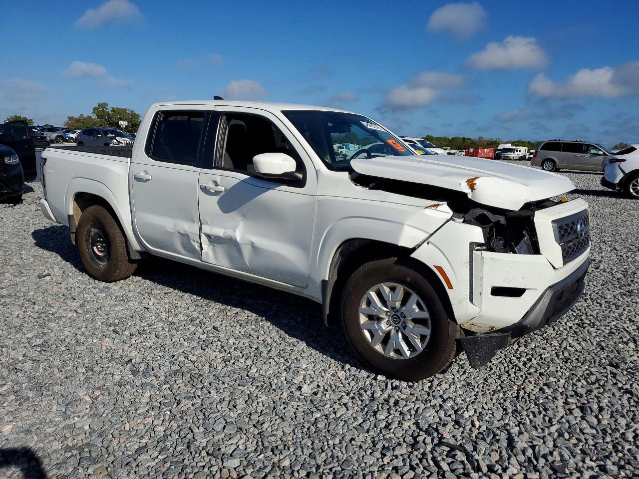 2023 Nissan Frontier SV