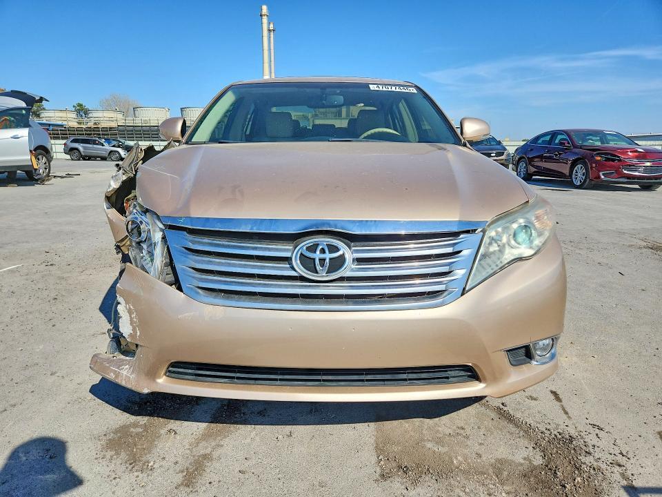 2011 Toyota Avalon Base