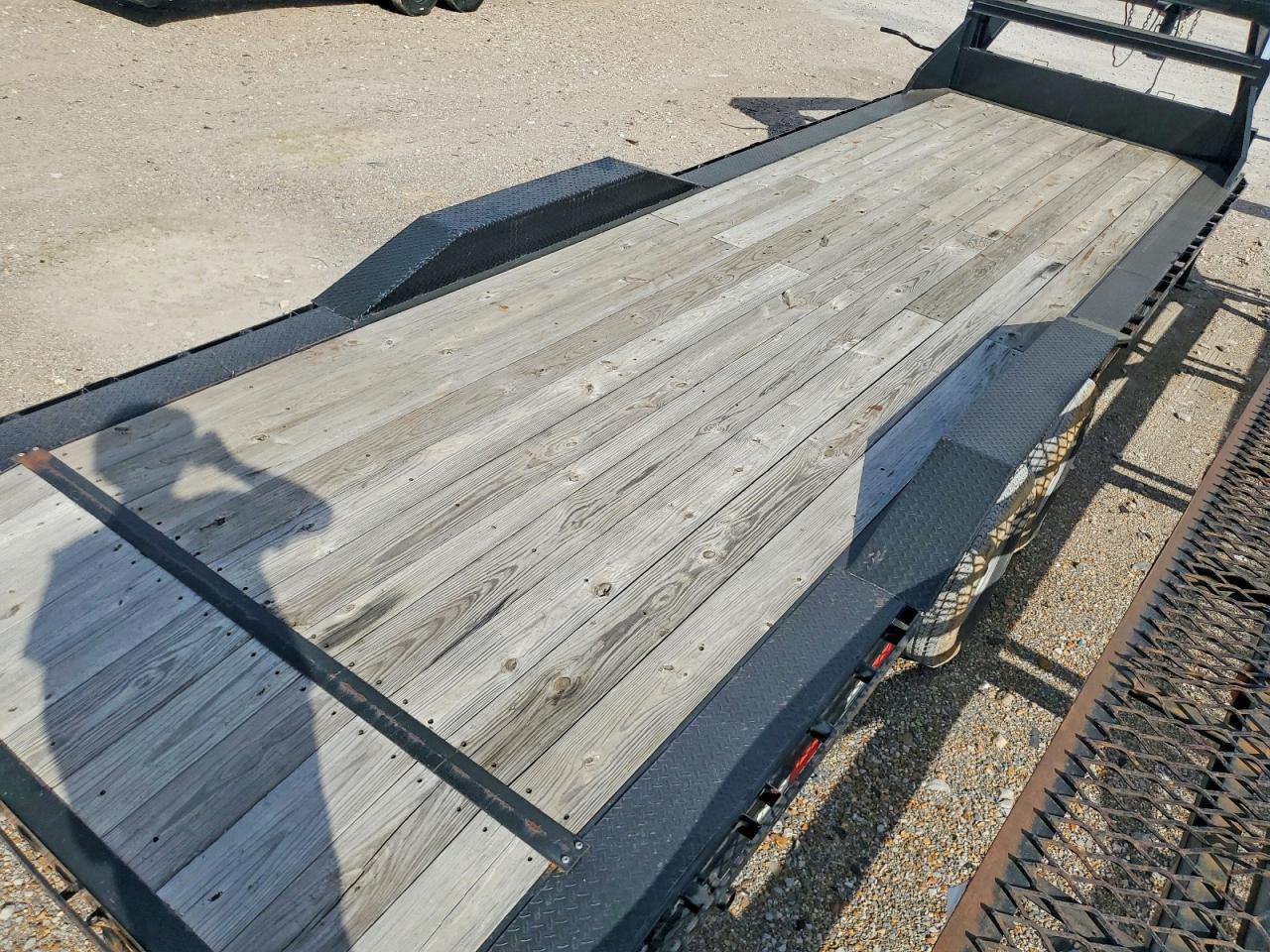 2022 Load Trail Equipment Trailer