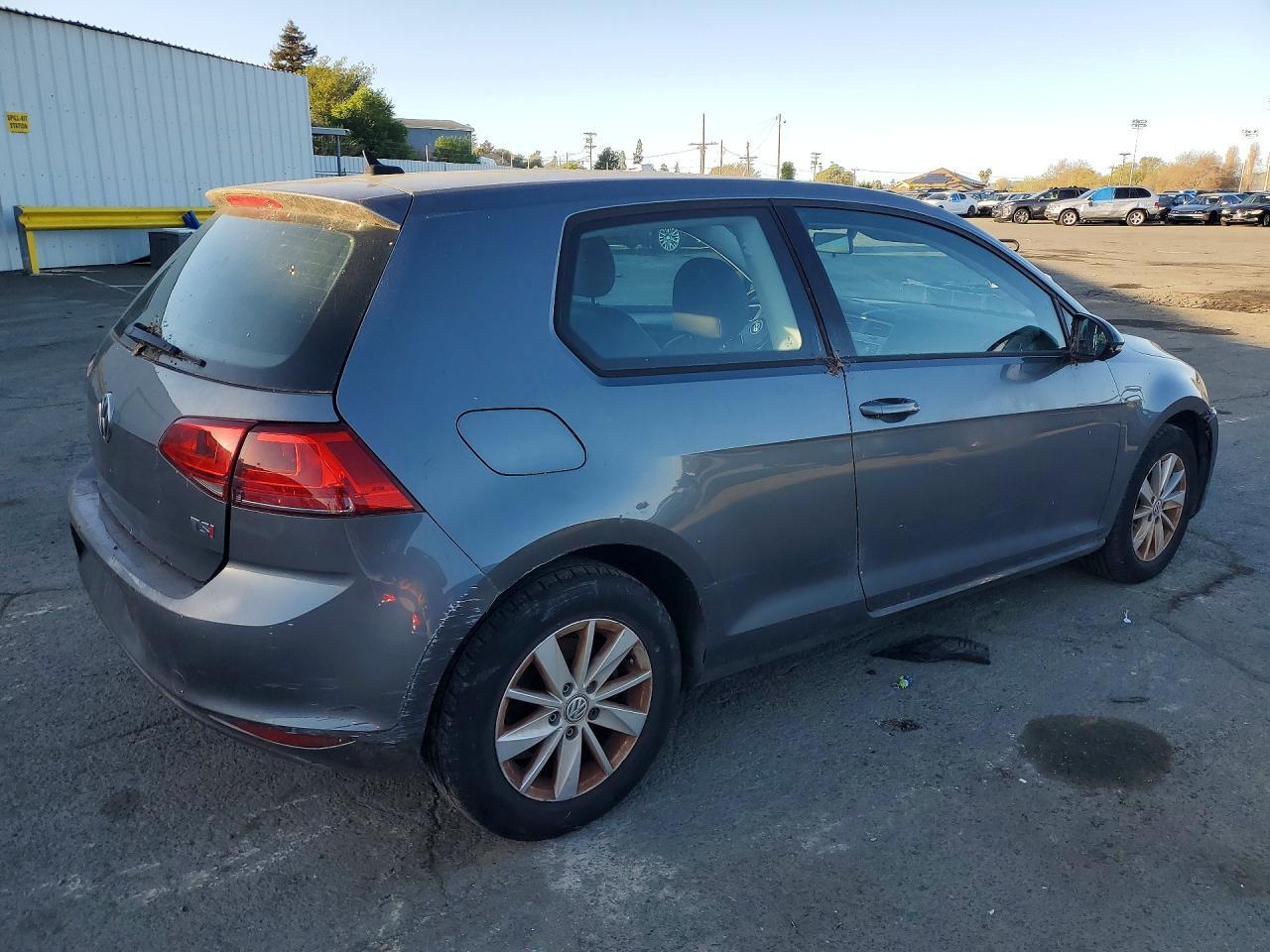 2015 Volkswagen Golf