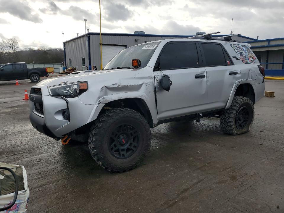 2020 Toyota 4runner trd Off-road