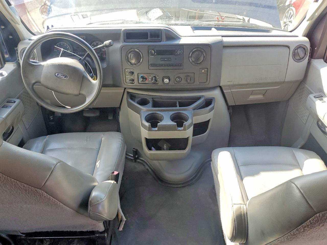 2012 Ford Econoline E350 Super Duty Van