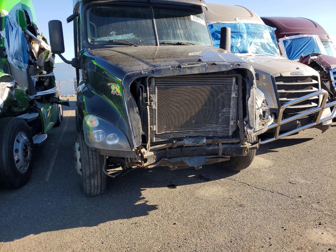 2017 Freightliner Cascadia 125