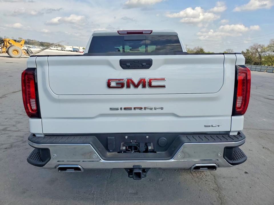 2026 GMC Sierra K1500 SLT