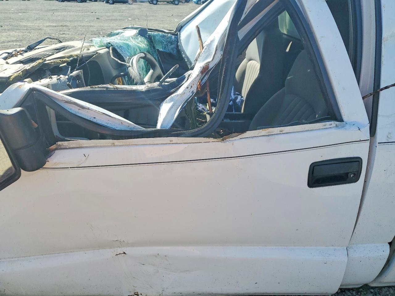 2003 Chevrolet S Truck S10