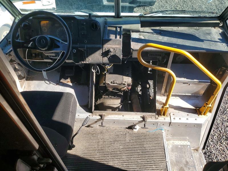 2003 Freightliner Mt45 Chassis Delivery van