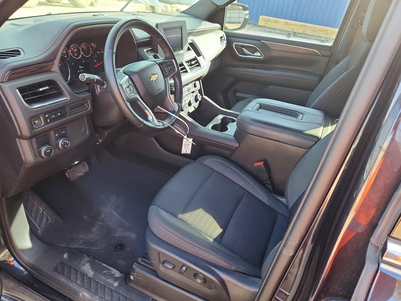 2023 Chevrolet Suburban C1500 ls