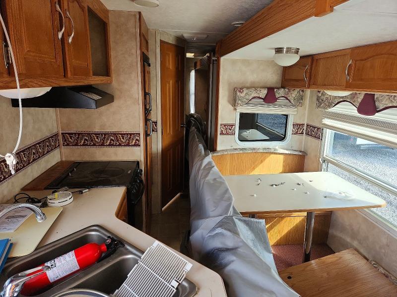 2005 Keystone Sprinter Camper