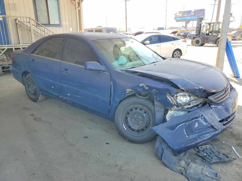 2003 Toyota Camry le