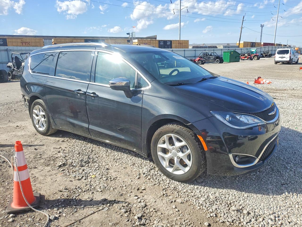 2020 Chrysler Pacifica Limited