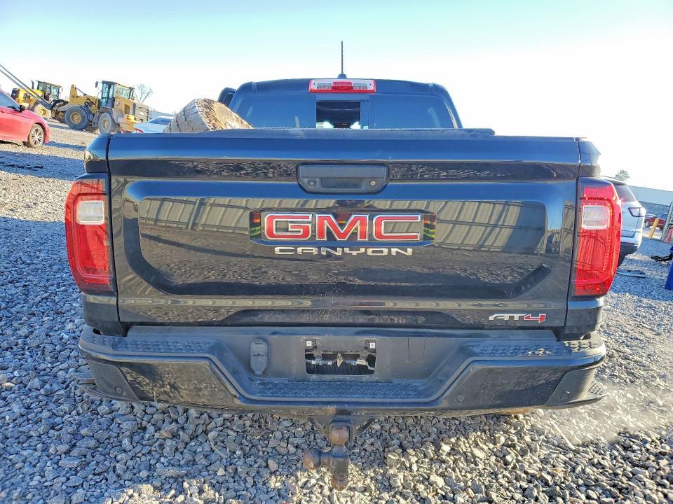 2024 GMC Canyon AT4