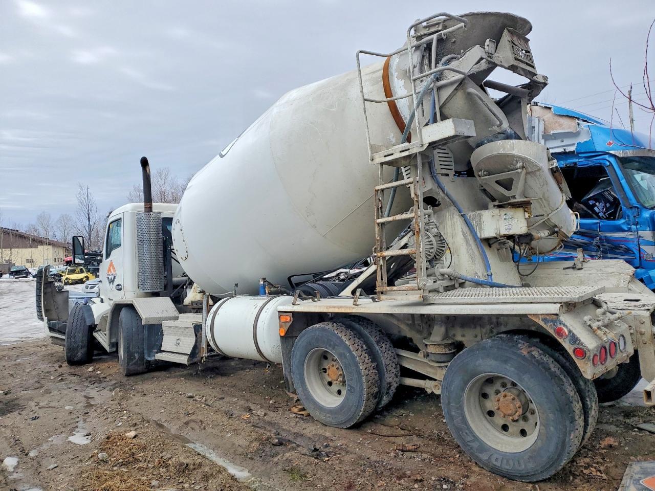 2016 Kenworth Construction T880