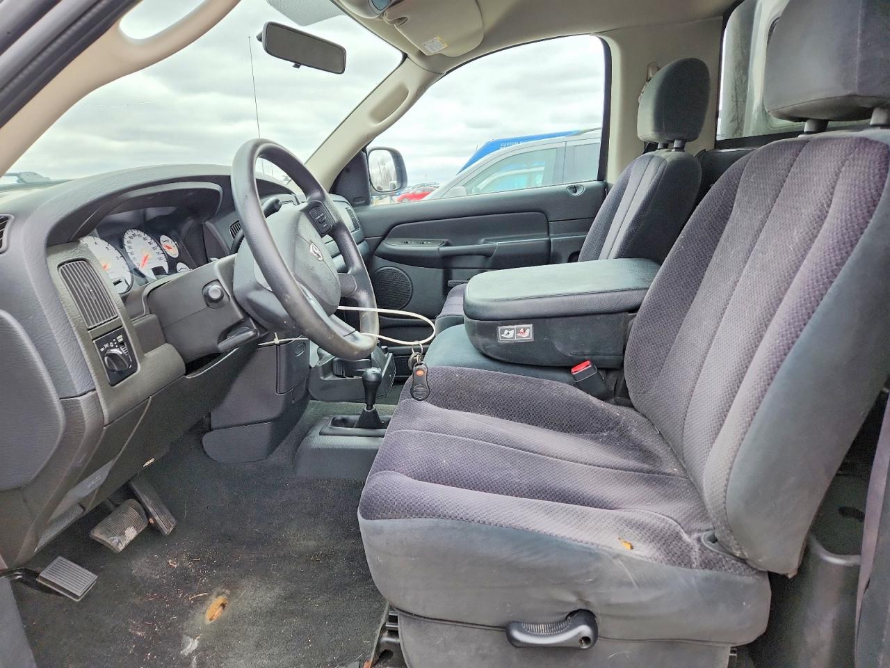 2005 Dodge RAM 1500 ST