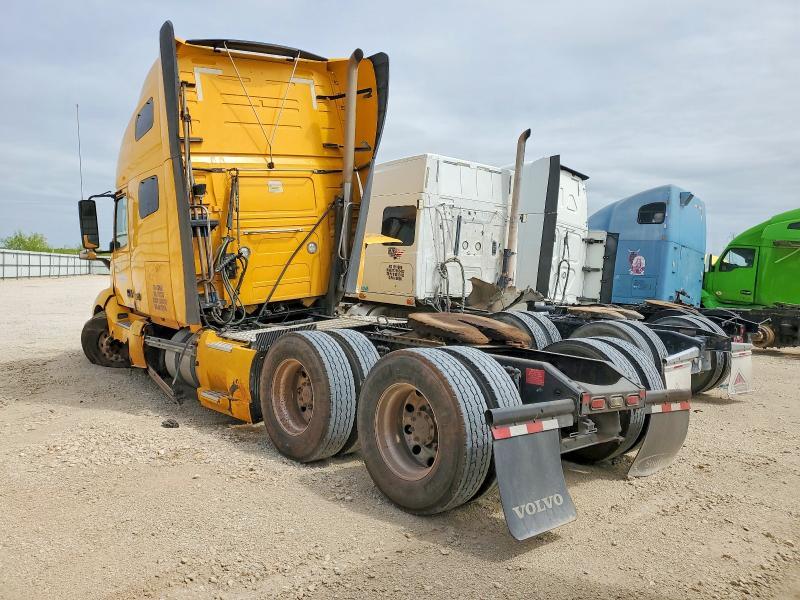 2020 Volv O VNL Semi Truck