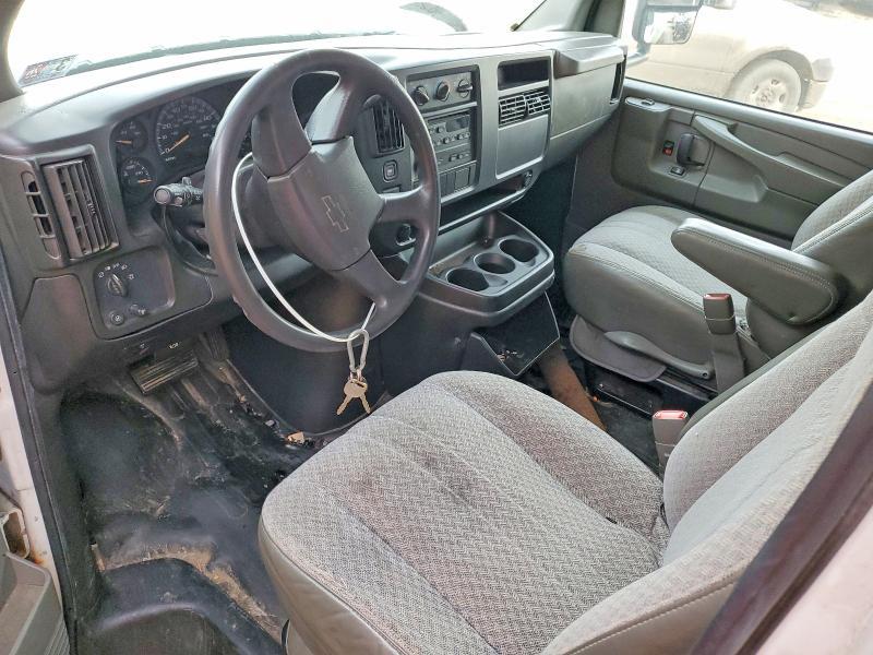 2005 Chev Rolet Express G3500 BOX Truck