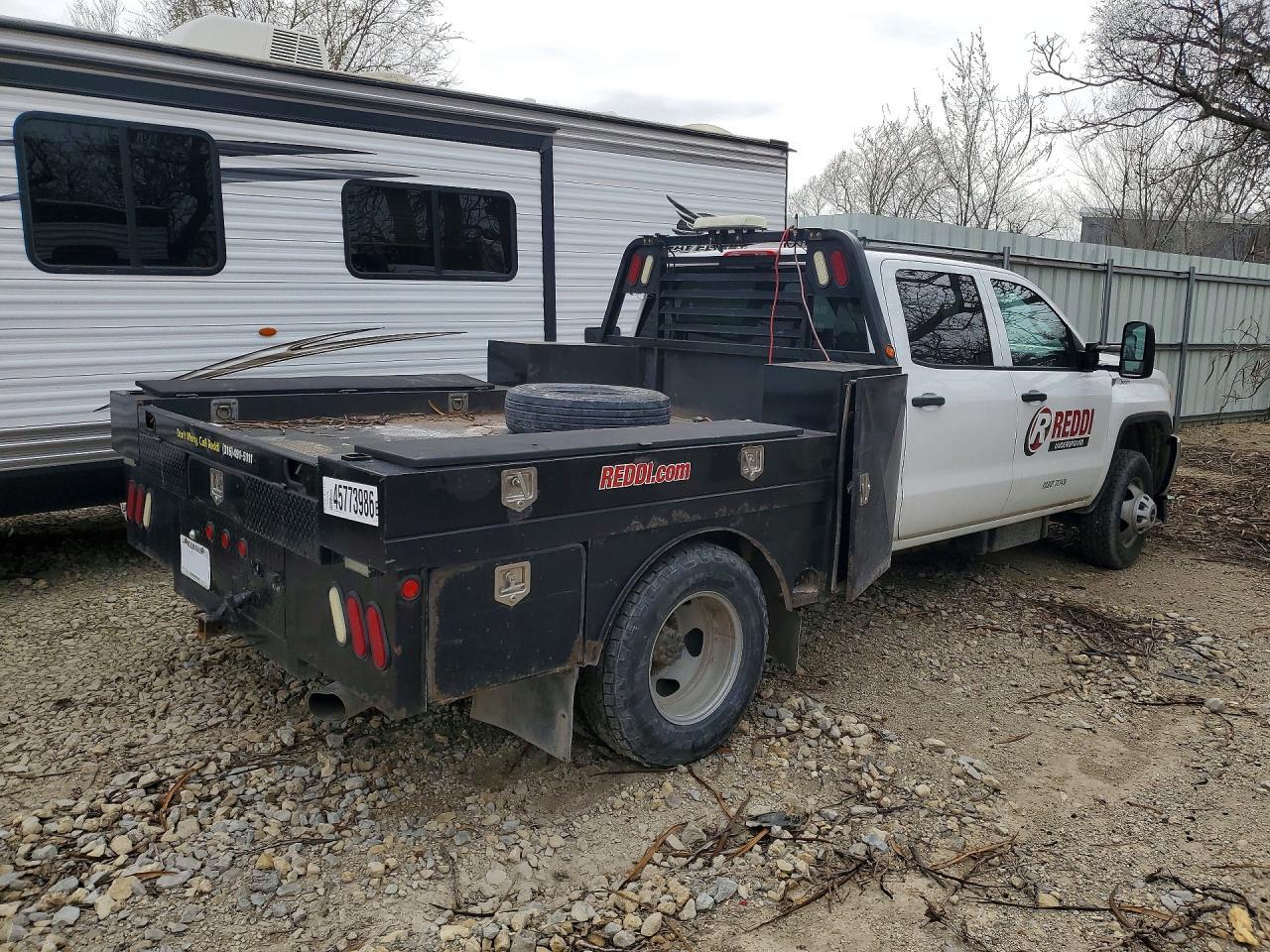 2015 GMC Sierra 3500 Flatbed Truck