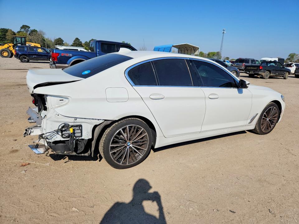 2021 BMW 530 xi