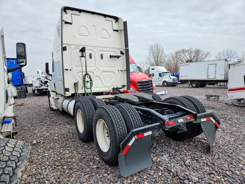 2020 Freightliner Cascadia 126 Semi Truck