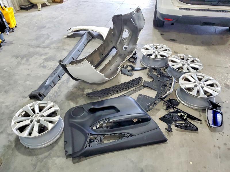 2014 Nissan Rogue sv